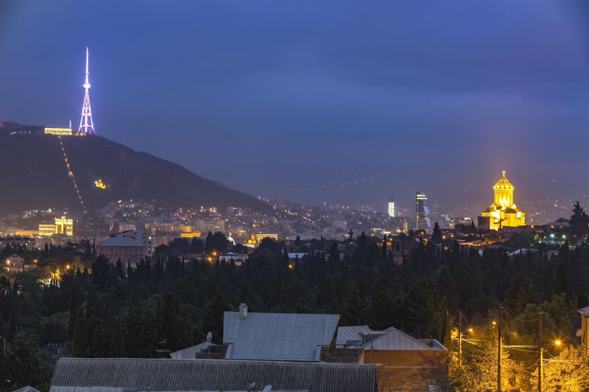 Hotel Grand Palace Tbilisi Esterno foto