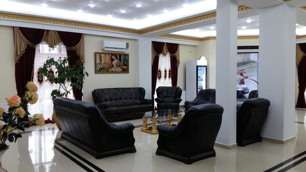Hotel Grand Palace Tbilisi Esterno foto